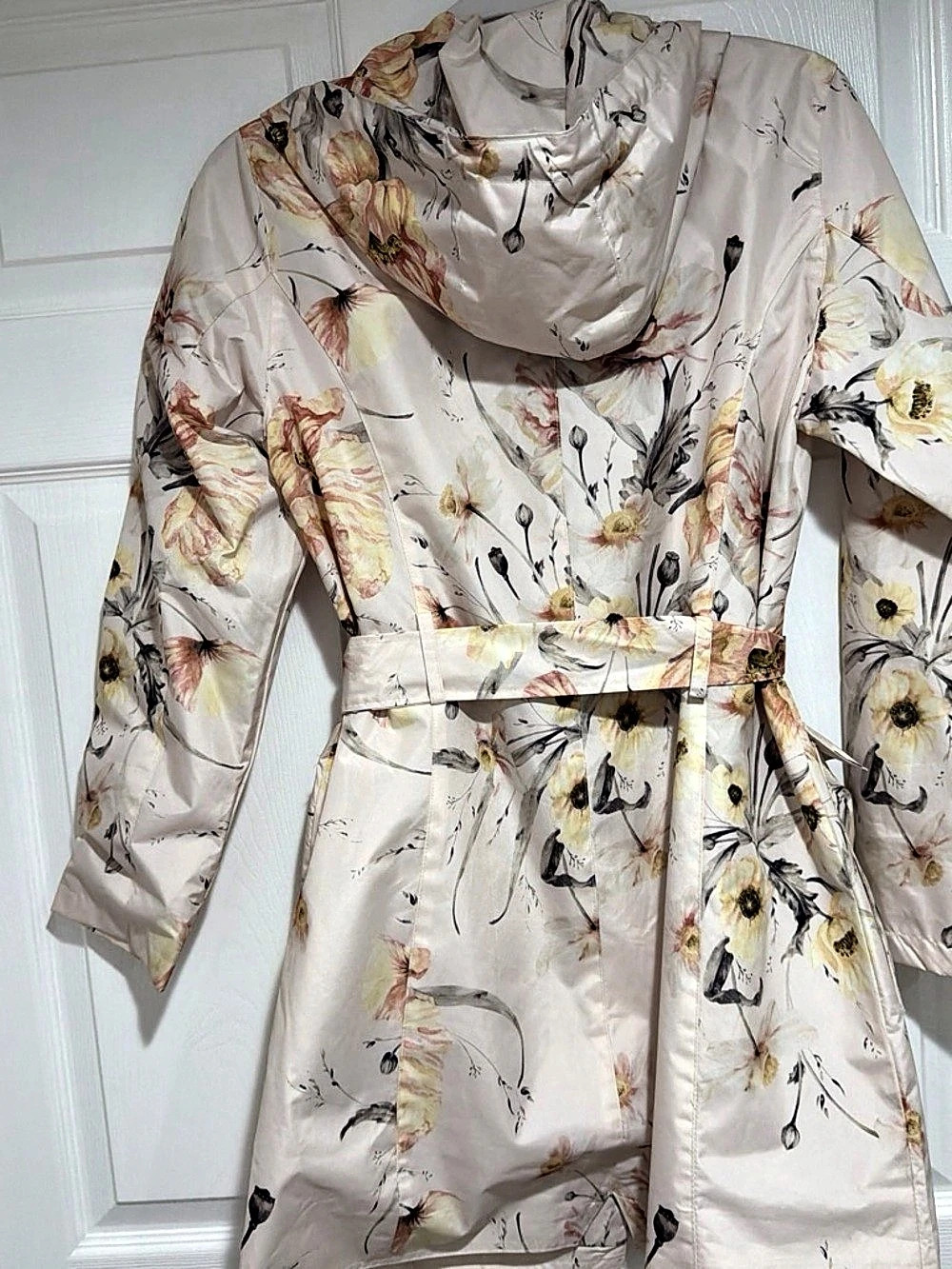 kensie Floral Trench Coat White & Pink Small NWT